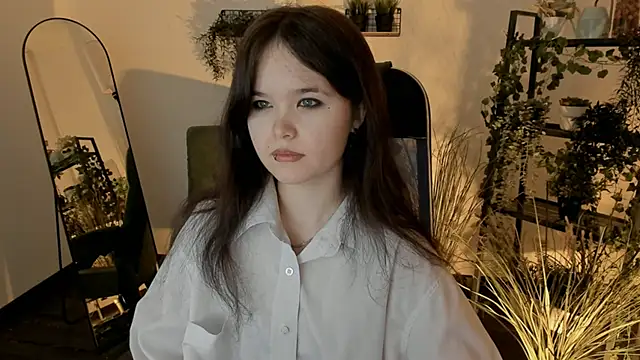 Elainebeness online show from 19, 4, 2026