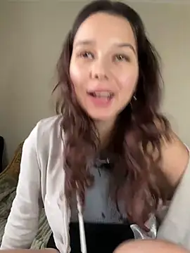 PoppyRobinson online show from 15, 12, 2024