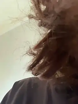 PoppyRobinson online show from 16, 1, 2025