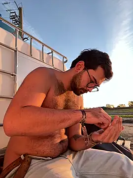 Snapshot of Manelho chatting on 1, 12, 2025 Manelho online show from 1, 12, 2025