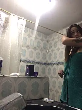 Miss oliviaa online show from 28, 1, 2025