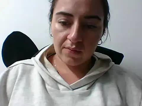 Snapshot of _karlie_kloss_ chatting on 27, 12, 2024 karlie kloss online show from 27, 12, 2024