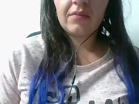 Snapshot of _karlie_kloss_ chatting on 16, 1, 2025 karlie kloss online show from 16, 1, 2025