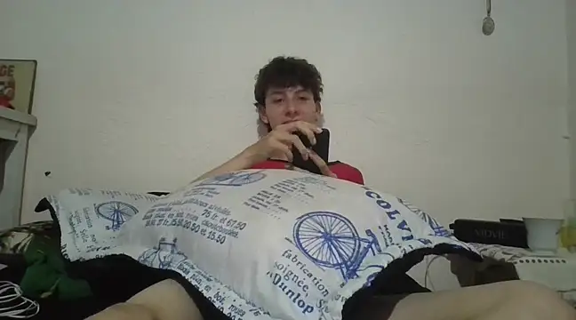 Snapshot of Dylan_desire_ chatting on 20, 1, 2025 Dylan desire online show from 20, 1, 2025