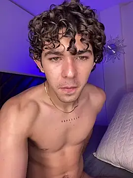 Luca ferrer  online show from 15, 3, 2025