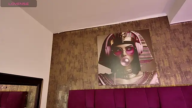 nicole  parker1 online show from 26, 9, 2025