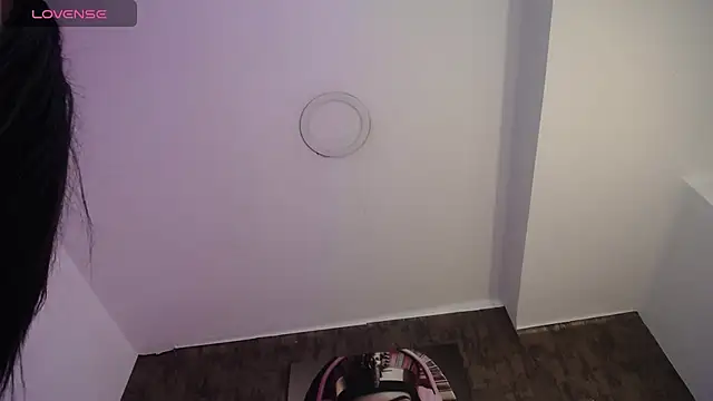 nicole  parker1 online show from 26, 11, 2025