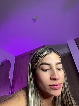 Issabela G1 online show from 15, 12, 2024