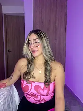 Issabela G1 online show from 3, 1, 2025