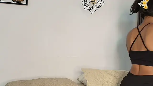 julieta aguilar1 online show from 31, 10, 2025