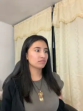 paulinamoons1 online show from 12, 5, 2026
