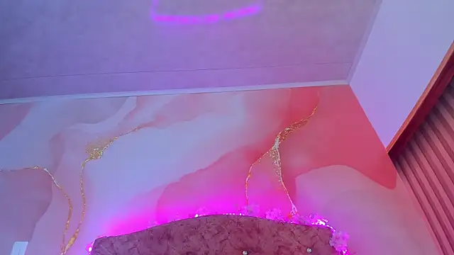 Bella  sweet online show from 1, 3, 2025