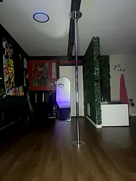 Snapshot of Luluof chatting on 2, 10, 2025 Luluof online show from 2, 10, 2025