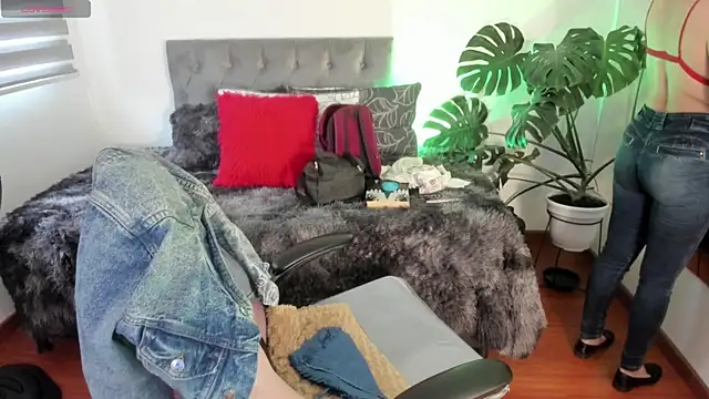 Nami sunny online show from 6, 1, 2026