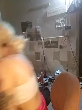 spacegirlll online show from 27, 2, 2025