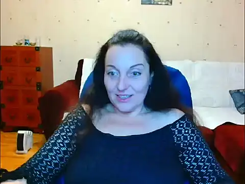 Alice3694 online show from 16, 4, 2026