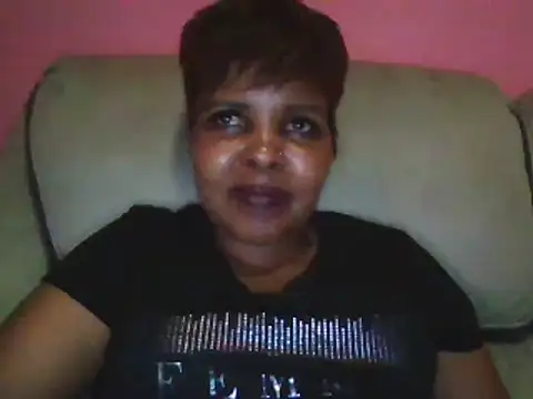 Snapshot of Honeybae82x chatting on 20, 12, 2024 Honeybae82x online show from 20, 12, 2024