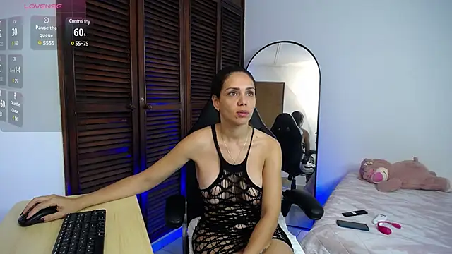 Snapshot of karoll_marquez chatting on 13, 1, 2025 karoll marquez online show from 13, 1, 2025