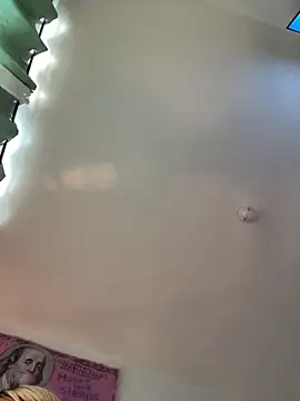 Snapshot of KristalJem chatting on 1, 3, 2026 KristalJem online show from 1, 3, 2026