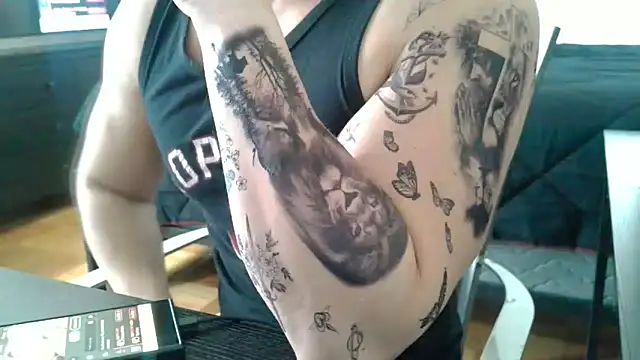 Aaron Rose25 online show from 21, 12, 2025