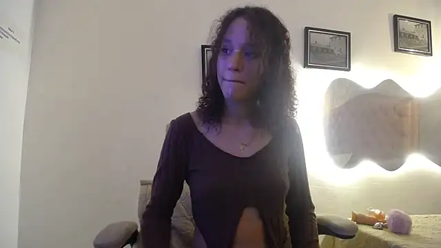 LAURA SMIITH online show from 13, 3, 2025