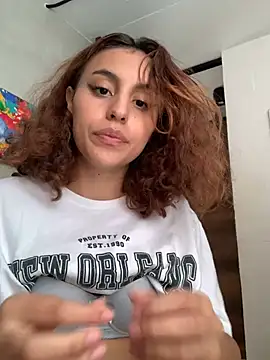 Katee Jones online show from 3, 1, 2025