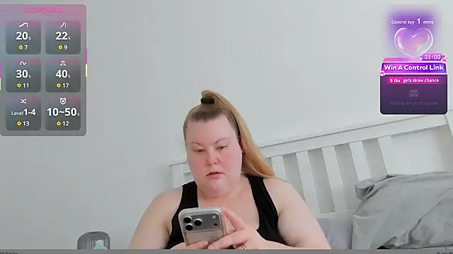 Snapshot of Busty-BBW-Emilie chatting on 12, 7, 2026 Busty-BBW-Emilie online show from 12, 7, 2026