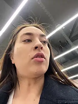 Holly Play online show from 17, 12, 2024