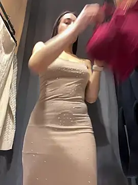 Holly Play online show from 31, 12, 2024