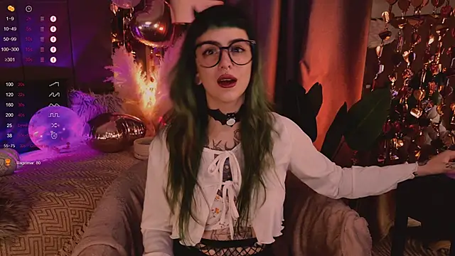 MichaellaMoon online show from 14, 2, 2025