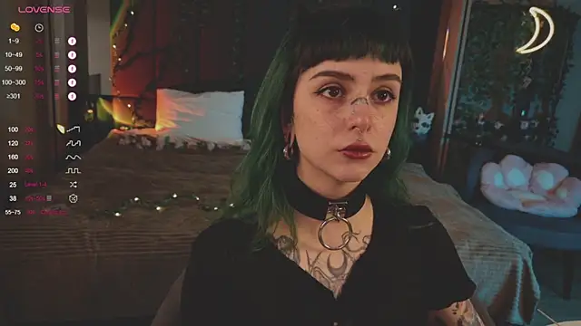 MichaellaMoon online show from 27, 2, 2025