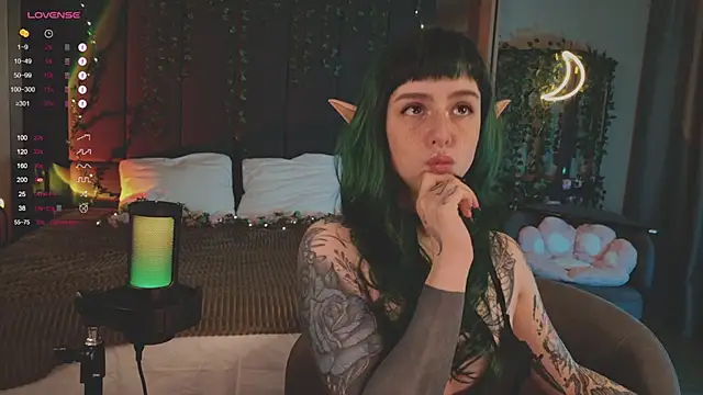 MichaellaMoon online show from 28, 2, 2025