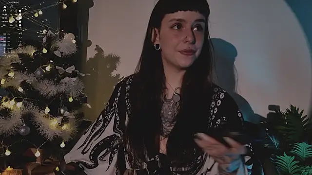 MichaellaMoon online show from 20, 12, 2025