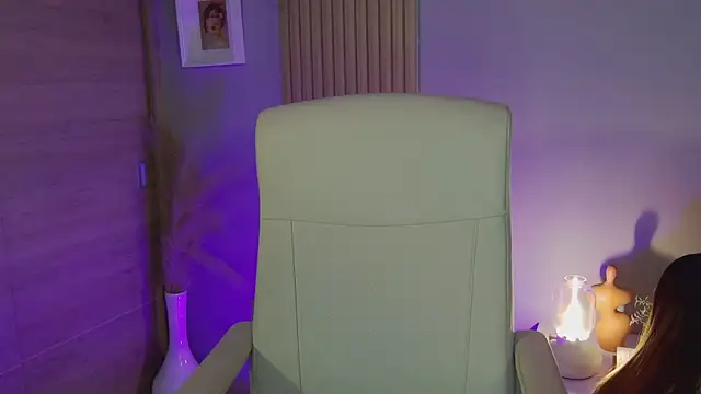 Alessia-miller  online show from 3, 1, 2025