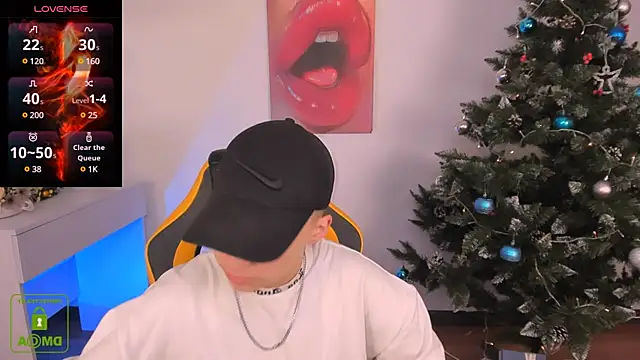 Dolly  Queen  online show from 20, 12, 2024