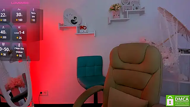 Dolly  Queen  online show from 20, 2, 2025