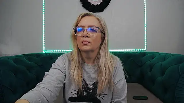 IvanaCharm online show from 17, 2, 2026