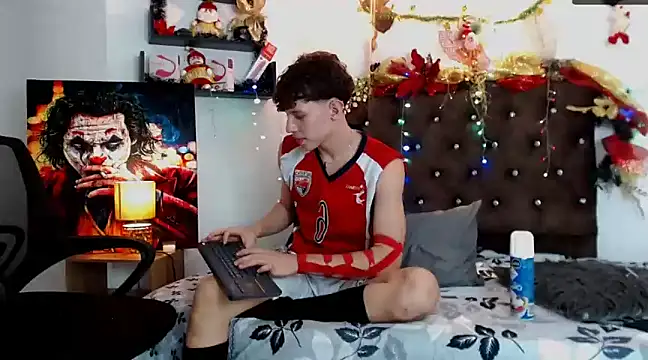 flowers18 online show from 29, 12, 2024