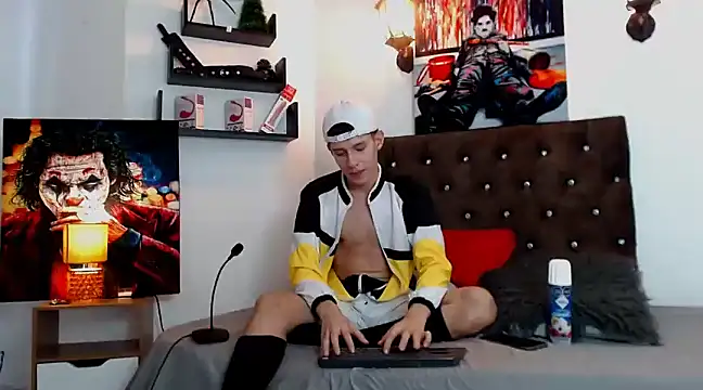 flowers18 online show from 9, 1, 2025