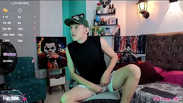 flowers18 online show from 4, 12, 2025