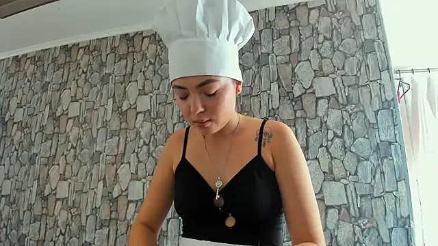 azumi cutiepie  online show from 24, 12, 2024