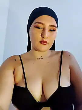 Celeste camila18 online show from 13, 9, 2025