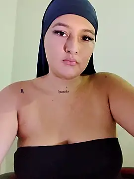 Celeste camila18 online show from 15, 9, 2025