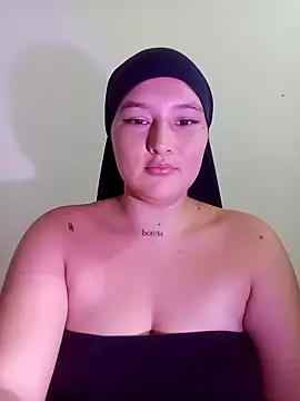 Celeste camila18 online show from 4, 10, 2025