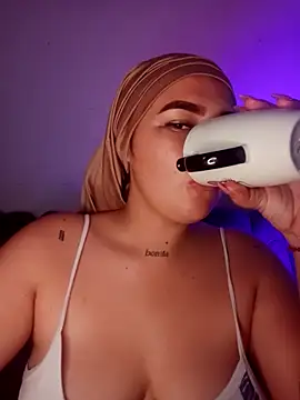 Celeste camila18 online show from 27, 3, 2026