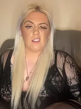 Blondiee3088 online show from 3, 12, 2024