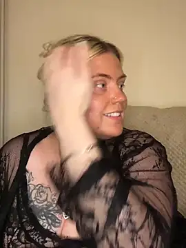 Blondiee3088 online show from 20, 1, 2025