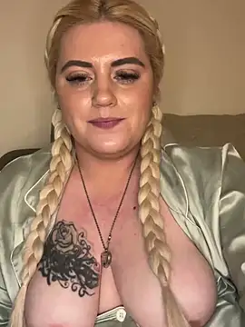 Blondiee3088 online show from 10, 2, 2025