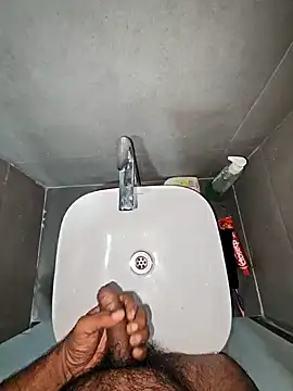 Snapshot of rahulGJ03 chatting on 17, 1, 2025 rahulGJ03 online show from 17, 1, 2025