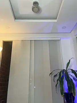 nicollefiorett online show from 16, 3, 2026